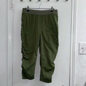 NORTH FACE Girls Jogger Pants XL (18) Olive Green Ruched Cropped Pull On Outdoor